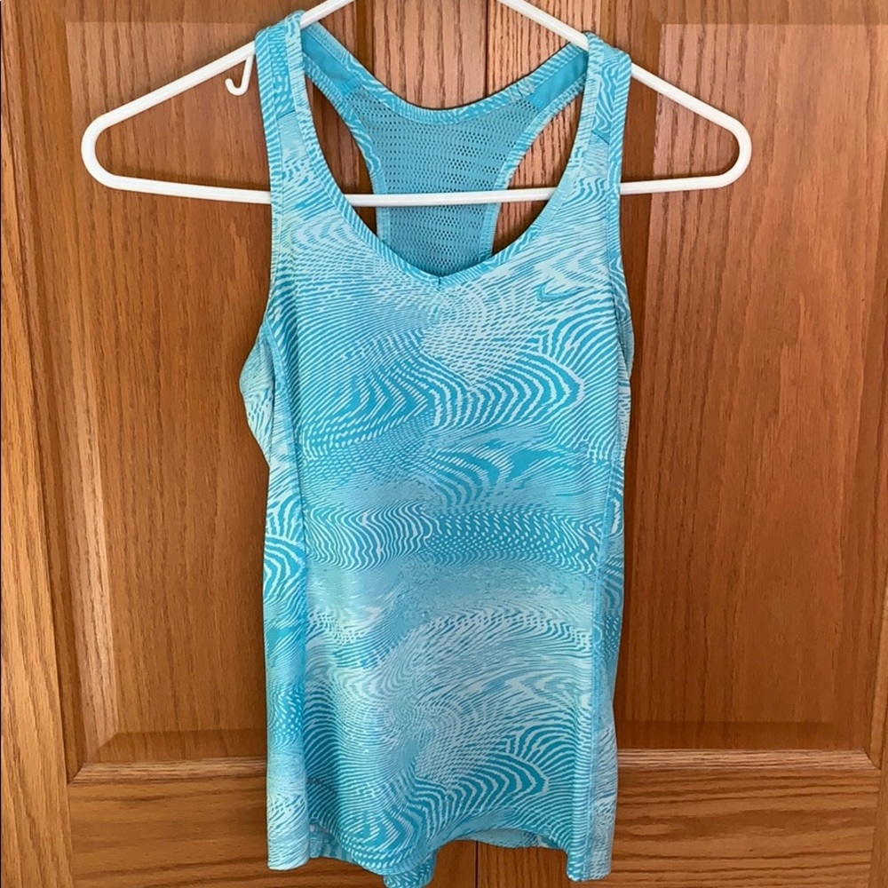 Light blue nike tank top shortsleeve bra built in
